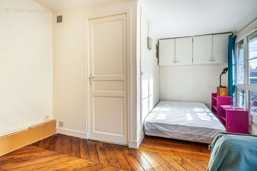 Appartement à PARIS-11E