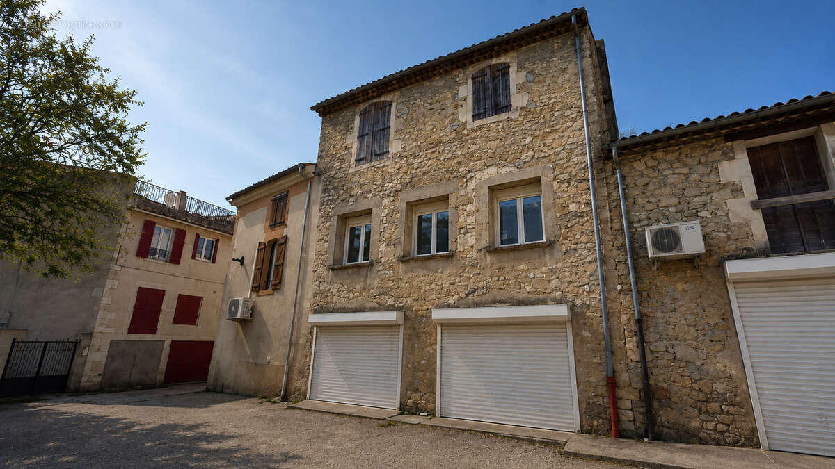 Maison à CADENET