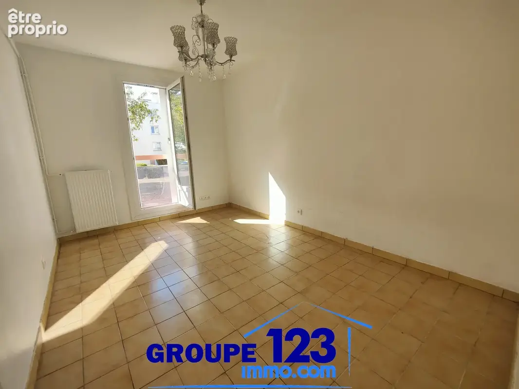 Migennes : un appartement en rez-de-chaussée avec loggia, pour vivre ou investir - photo 5