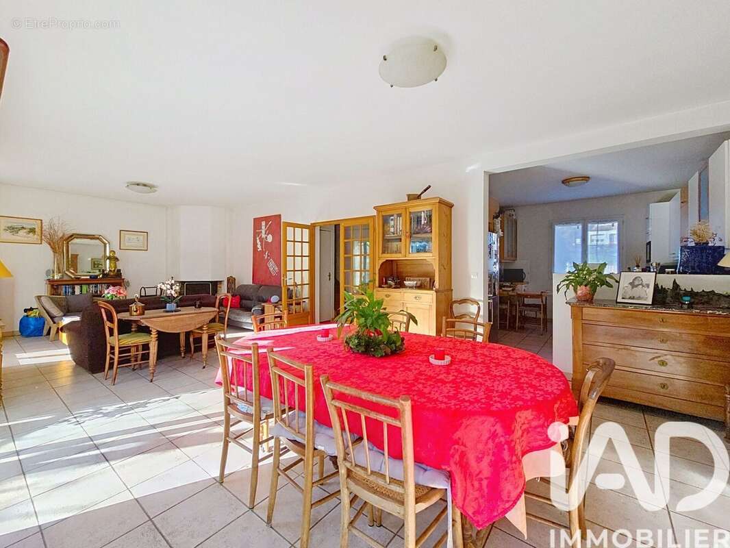 Photo 7 - Maison à SURESNES