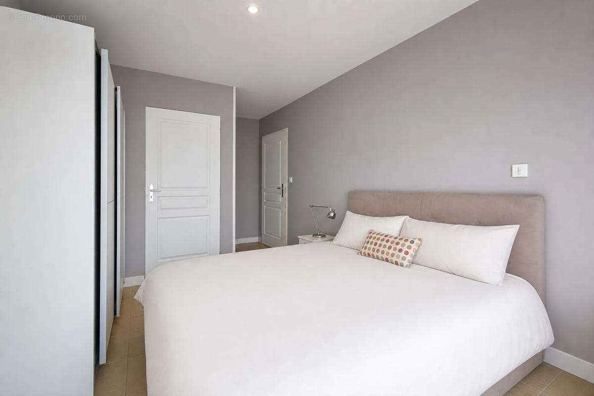 Maison récente de plain-pied à Bourges - photo 20