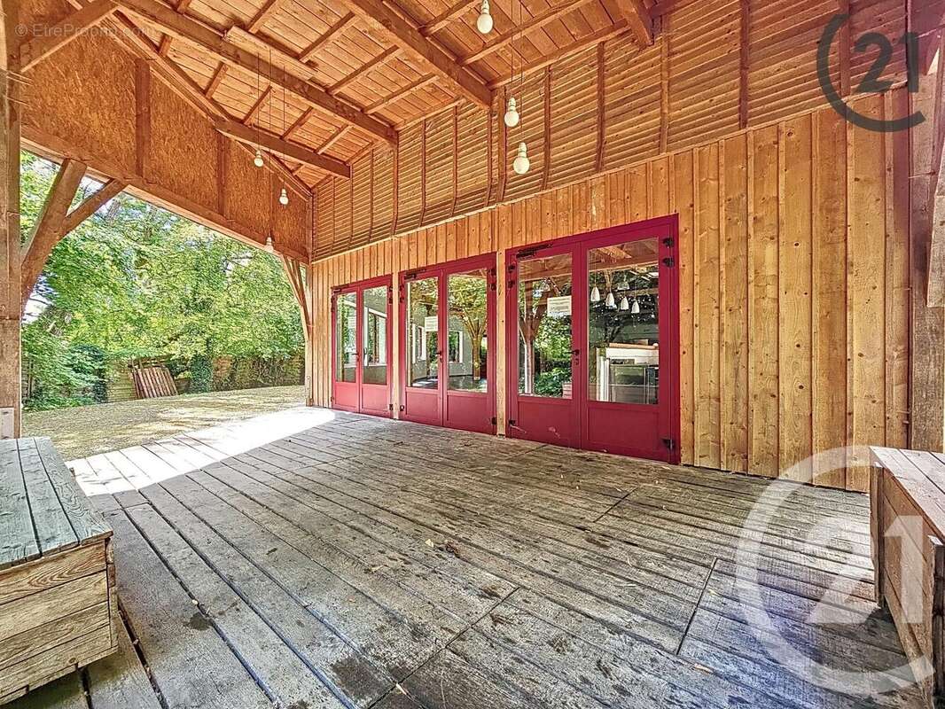 Maison à PONT-SAINTE-MARIE