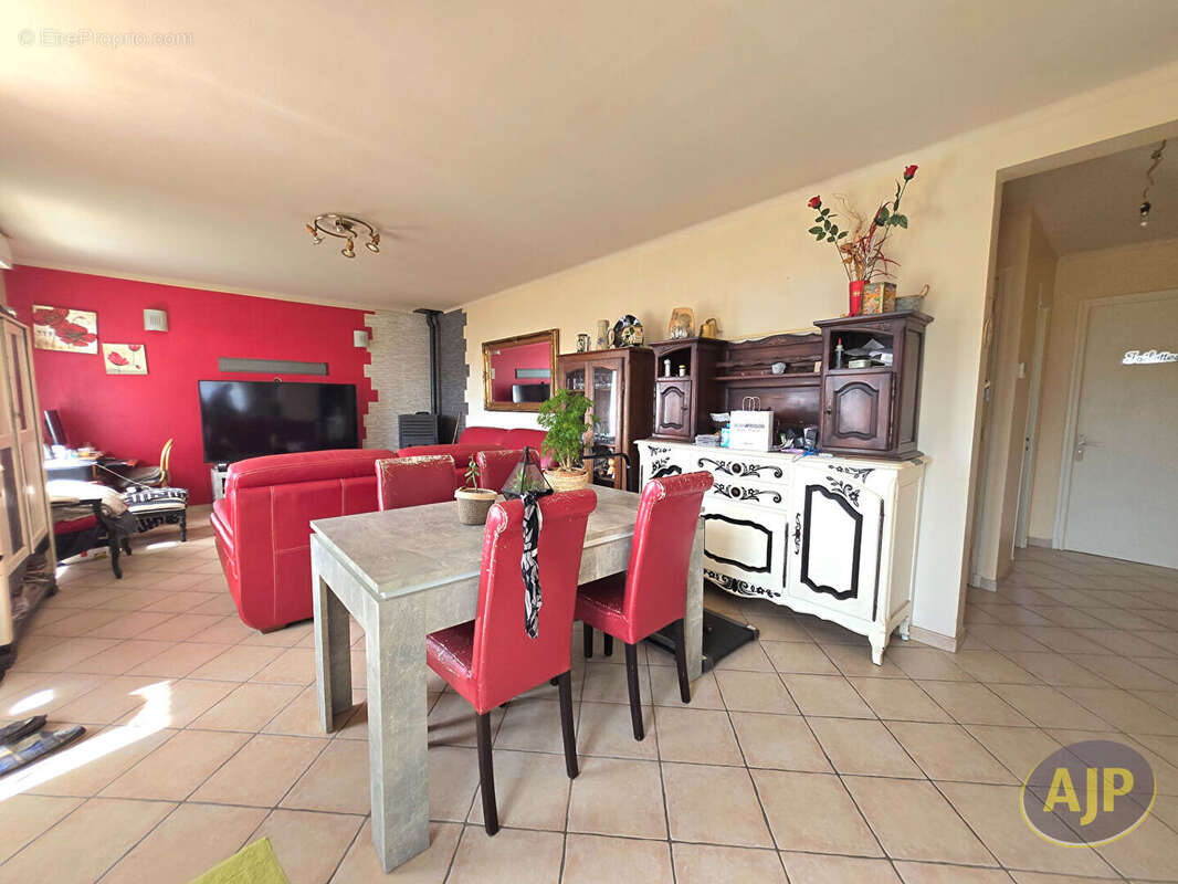 Belle maison familiale 5 chambres au coeur de Saint-Jean-Brévelay ! - photo 2
