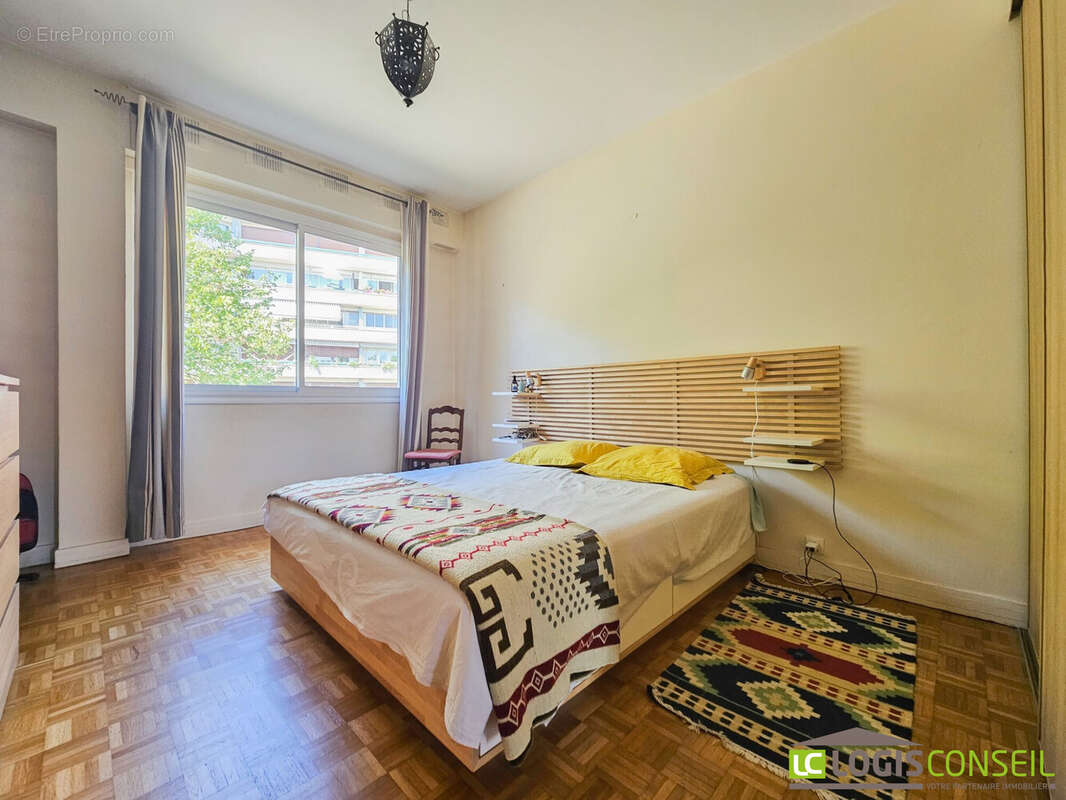 Appartement à CHATENAY-MALABRY