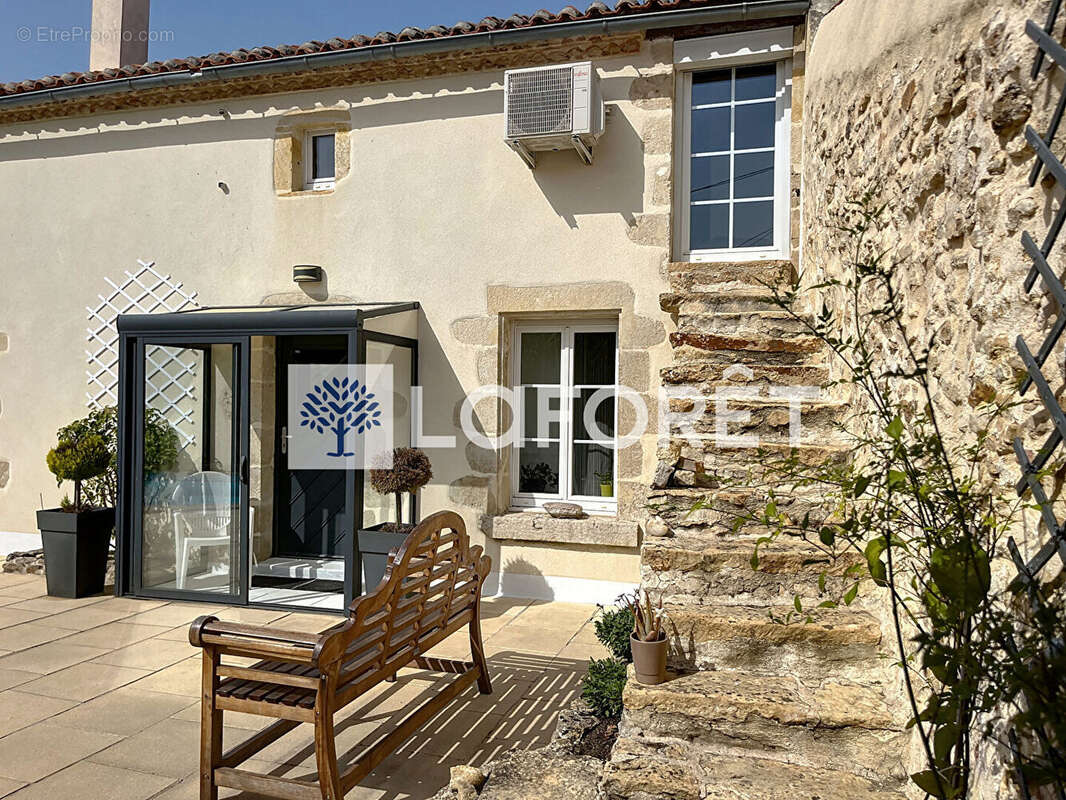 Maison à OIRON