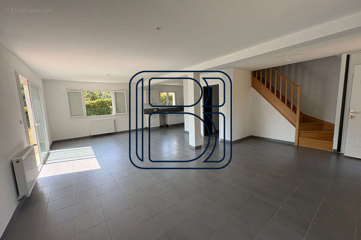 Maison 107 m² à Marat  - photo 2