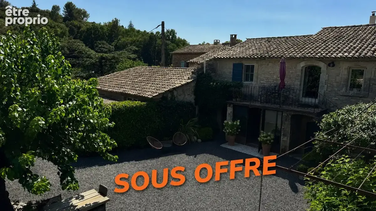 Maison à MENERBES