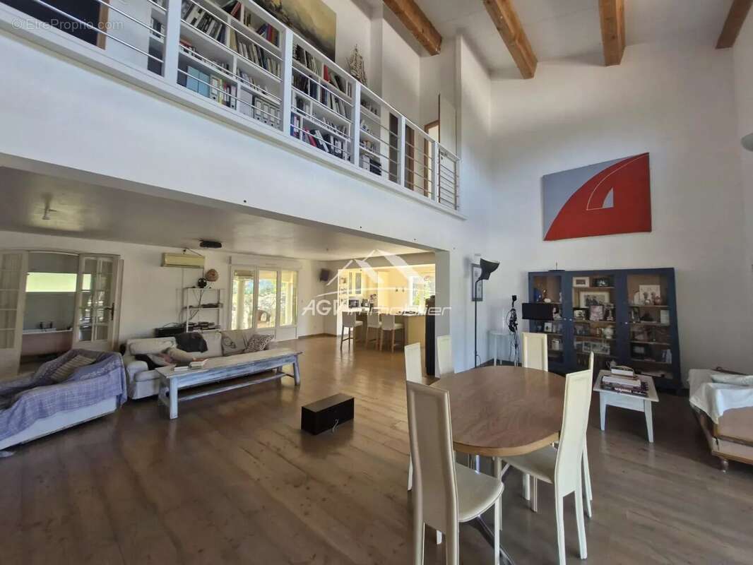 Maison à SAINT-FLORENT-SUR-AUZONNET