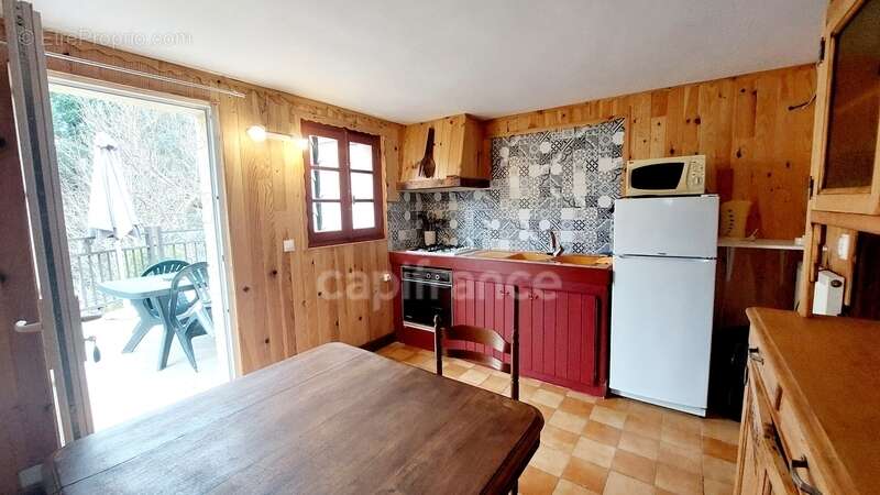 Maison à LE BUISSON-DE-CADOUIN