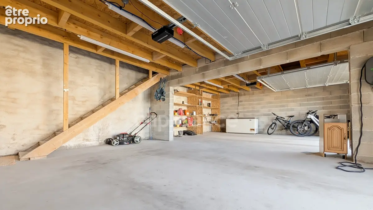 A Saint-Marcel (71) maison climatisée à vendre de 159.73 m² 5 pièces 4 chambres double garage parking terrain de 560 m² - photo 3