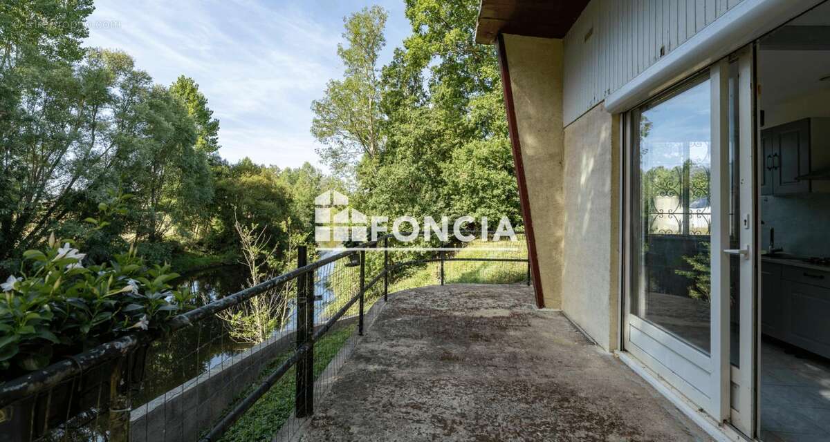 Au bord de l'eau - photo 3