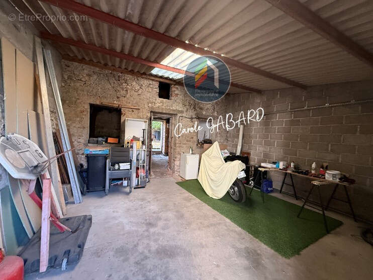 SEVREMOINE Garage avec dépendance   CU positif pour habitation - photo 8