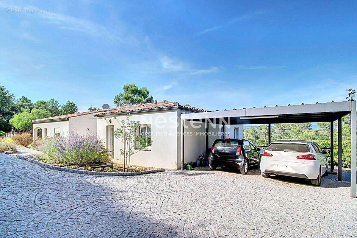 Maison à LORGUES