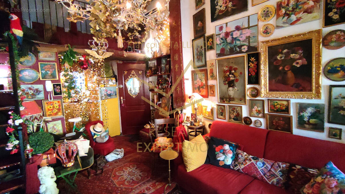 Studio lumineux au cœur de la ' Venise provençale ' - photo 3