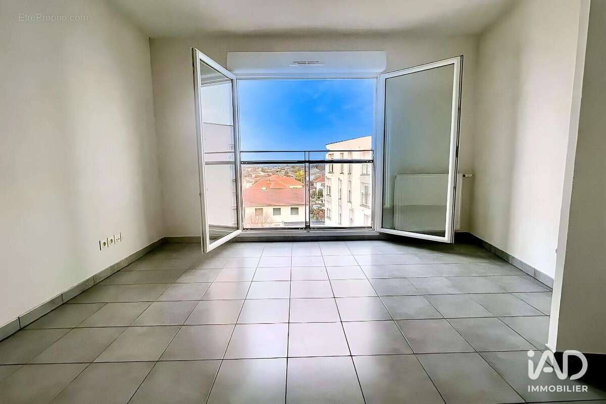 Photo 3 - Appartement à FEYZIN