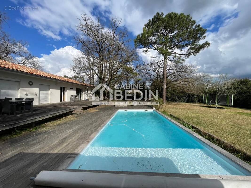 Maison à LE TAILLAN-MEDOC