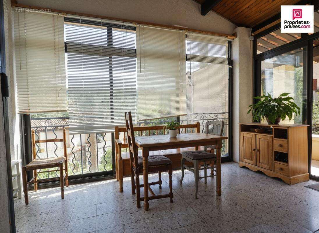 Maison à ESPARRON-DE-VERDON