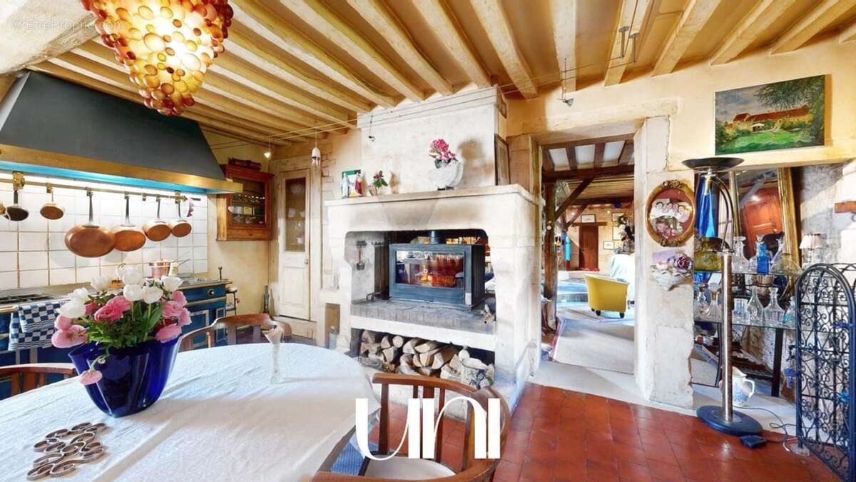 Maison 373 m² à Airan  - photo 27