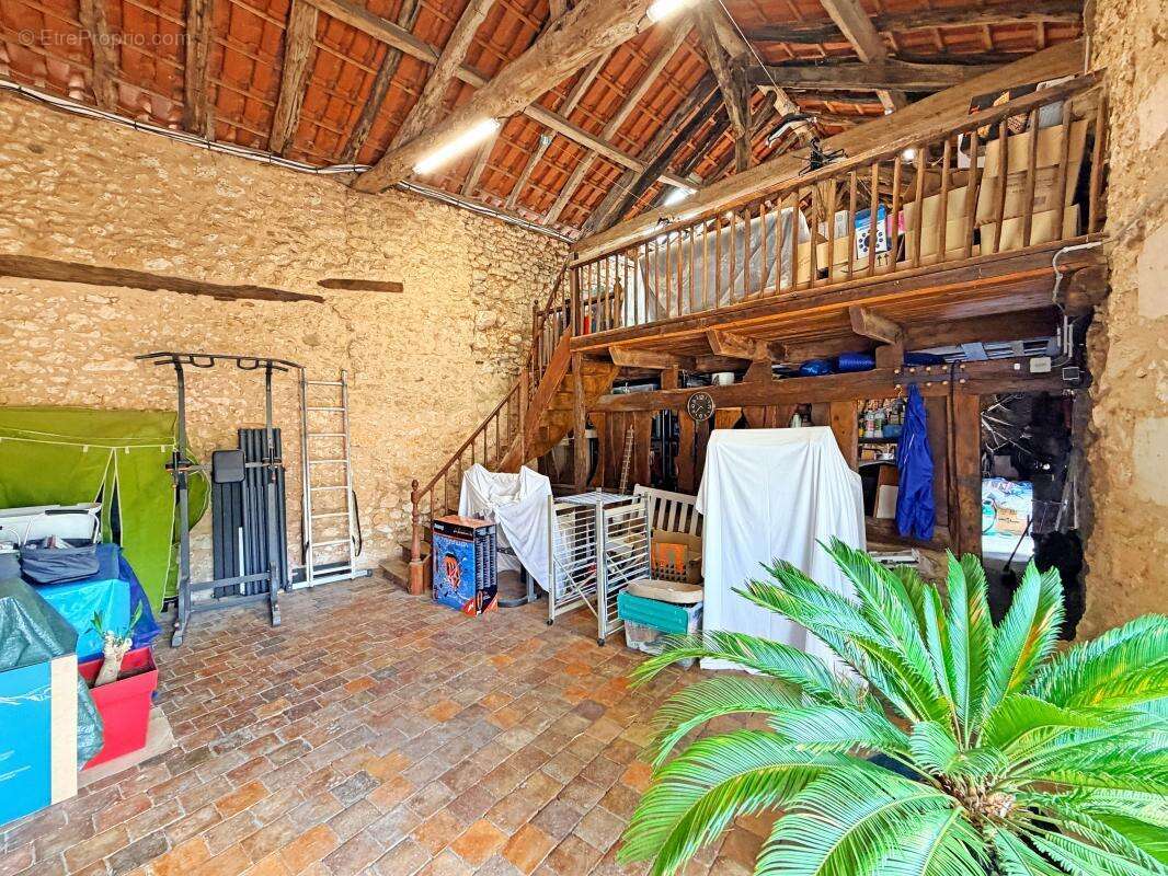 Maison avec gîte et piscine au calme - photo 23