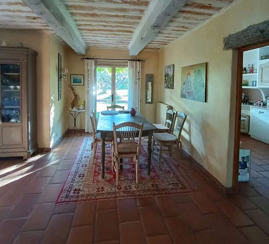 Maison à PUGET-VILLE