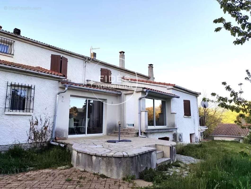 Appartement à LEVIE