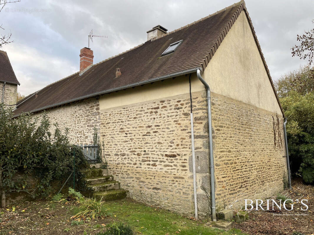 Maison à CONDE-SUR-SARTHE