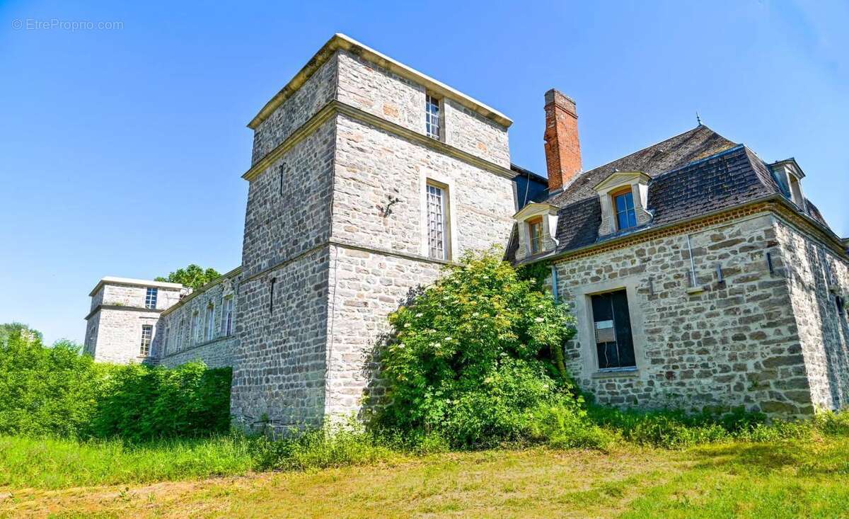 Coucy-lès-eppes – château et ancien complexe événementiel - photo 2