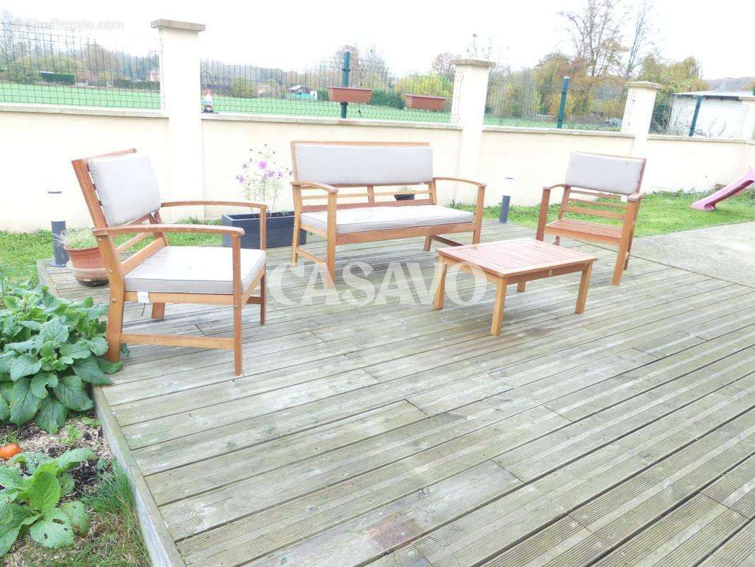 Maison à MOGNEVILLE