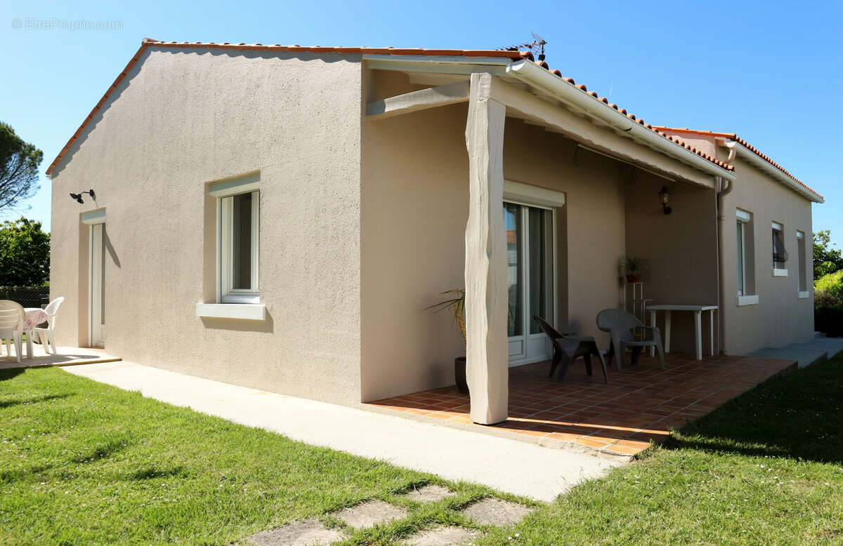 Maison à SAINTES