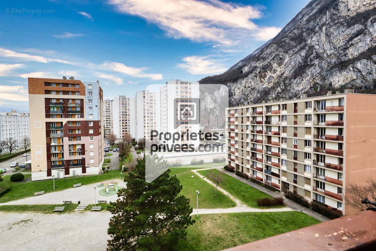 Appartement à SASSENAGE