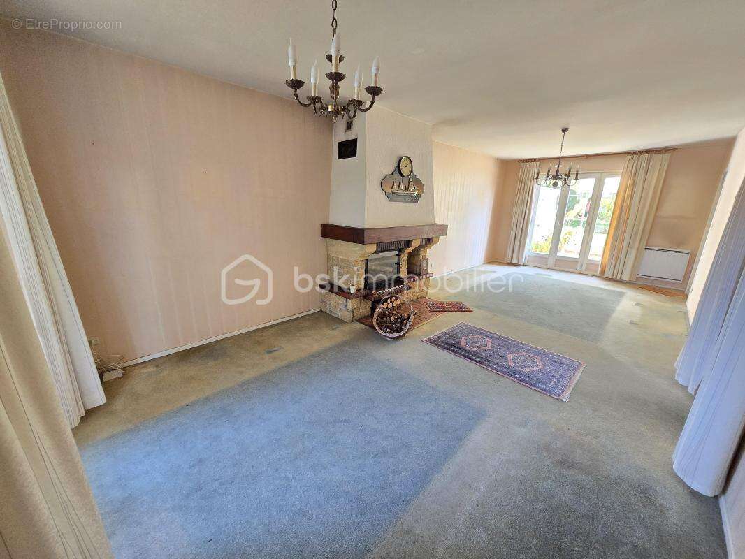 Maison à COULANGES-LES-NEVERS