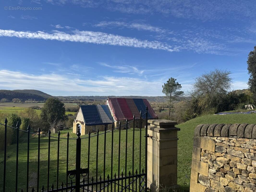 Maison à BEYNAC-ET-CAZENAC