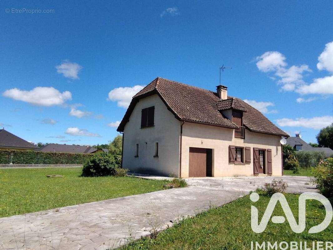 Photo 1 - Maison à BUZY