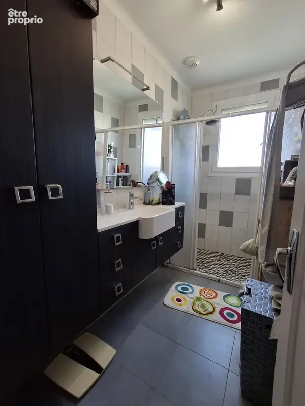 Maison des années 70, sous-sol complet, de 116 m2 habitables, 3 ch, terrain clos & arboré - photo 7