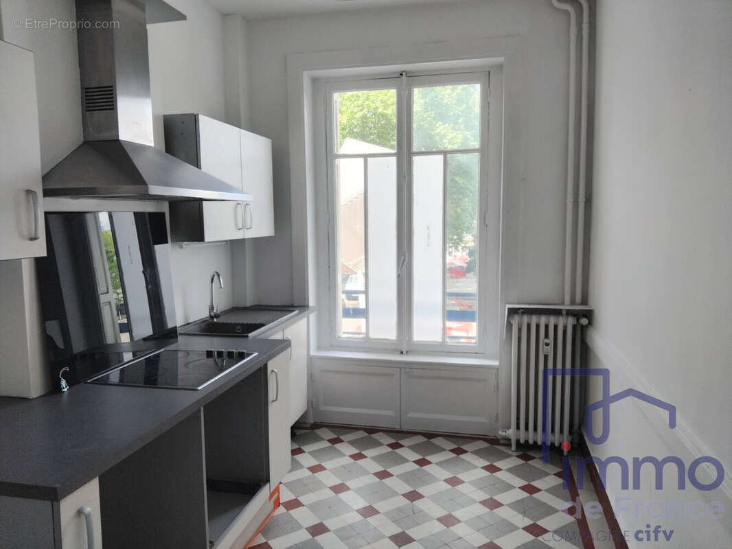 Appartement à SAINT-ETIENNE
