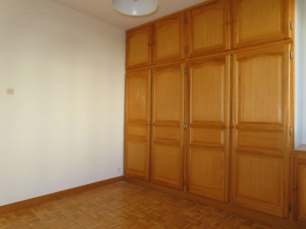 Appartement T3 avec jardin, cave et parking - photo 11