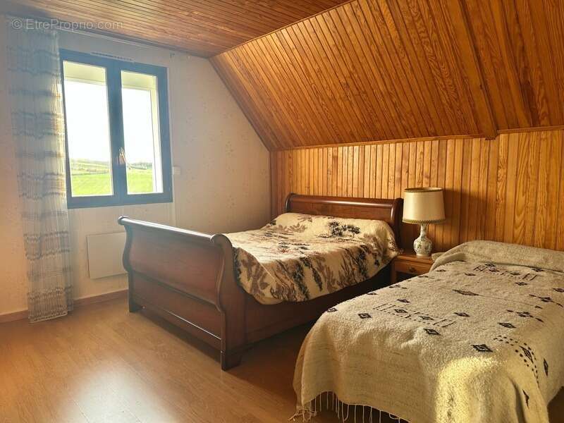 Maison à SAINT-BRIS-LE-VINEUX