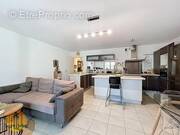 Appartement à SAINT-LAURENT-DU-VAR