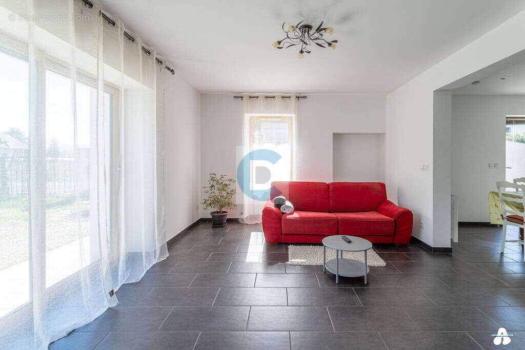 Appartement à ARTHAZ-PONT-NOTRE-DAME