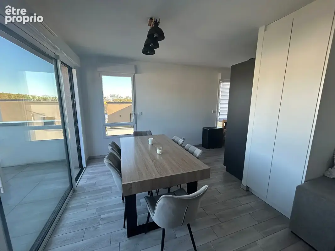Dernier étage, terrasse, tranquillité : la combinaison parfaite ! - photo 2