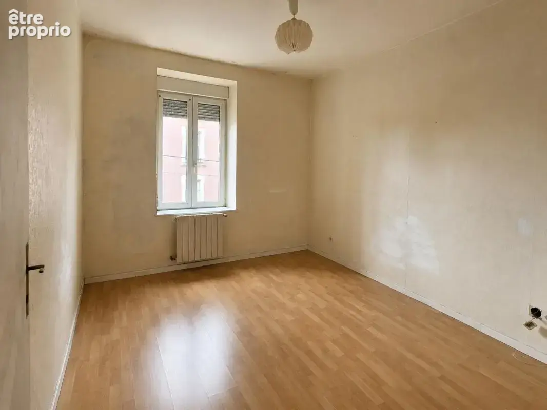 HAYANGE – 97 m² à rénover – 3 chambres – Stationnement – Investissement ou projet de rénovation - photo 5