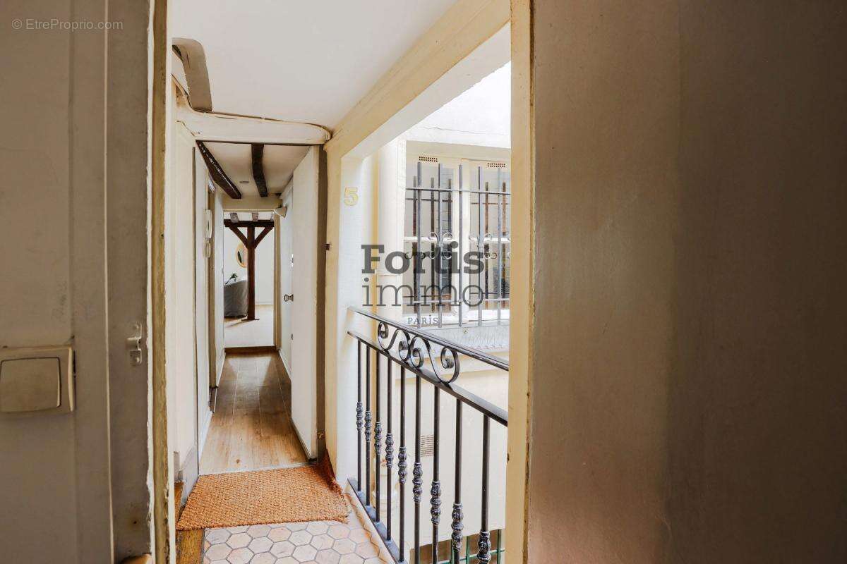 Appartement à PARIS-3E