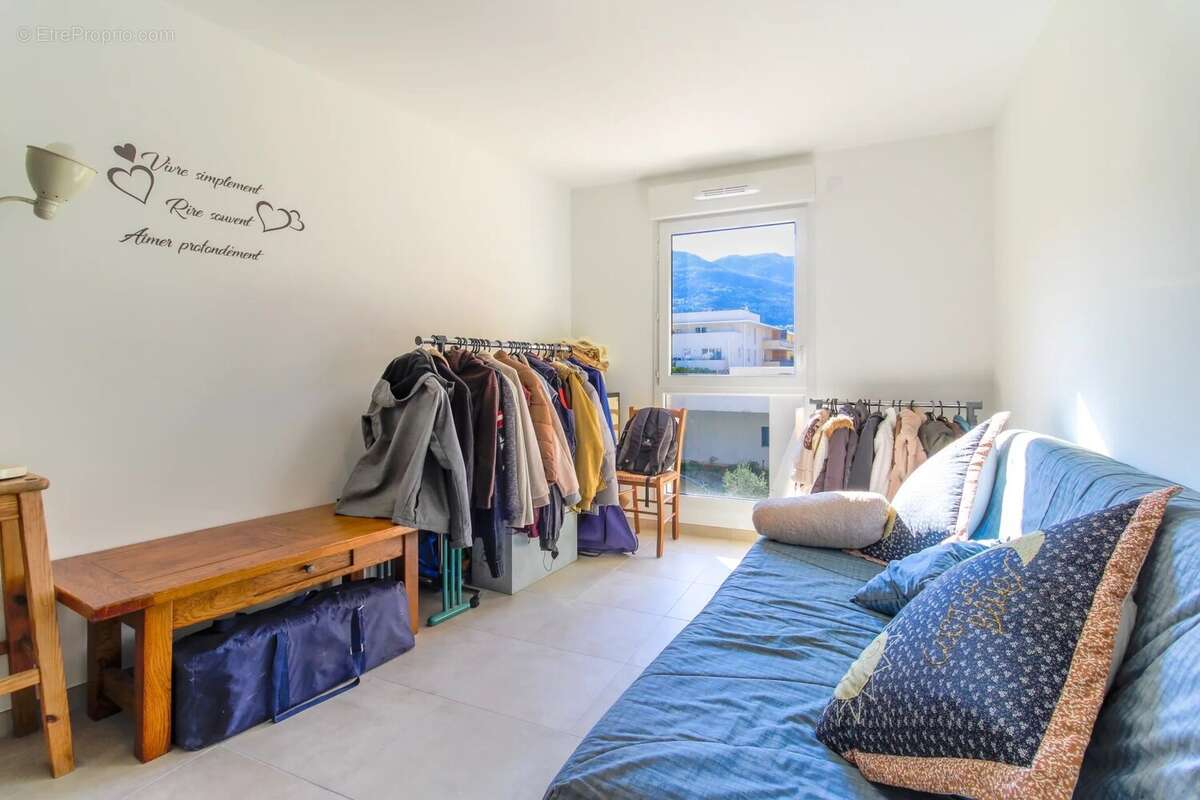Appartement à SAINT-MARTIN-DU-VAR