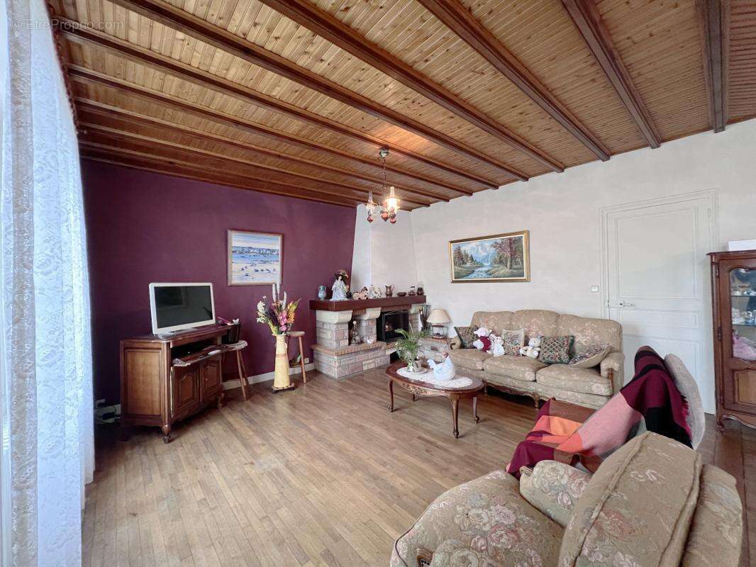 Maison à SAINT-VINCENT-DES-LANDES