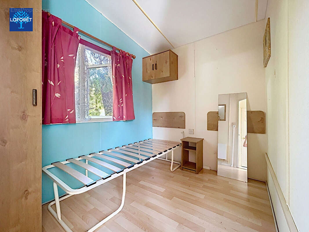 Mobil-home de 37,5 m² sur un magnifique terrain de 500 m² au sein du  Parc du Château Arribas ? Condé-Sainte-Libiaire (77) - photo 4