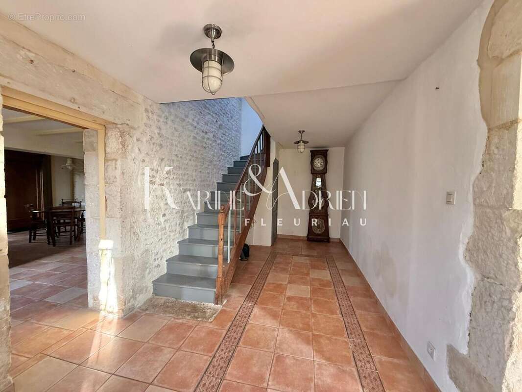 Photo 3 - Maison à LE POIRE-SUR-VELLUIRE