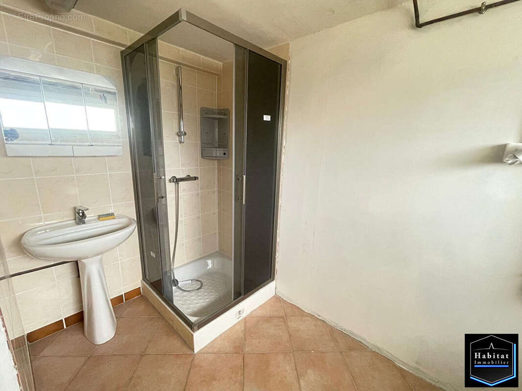Pavillon individuel - Sous-sol- Terrain 792m² - photo 8