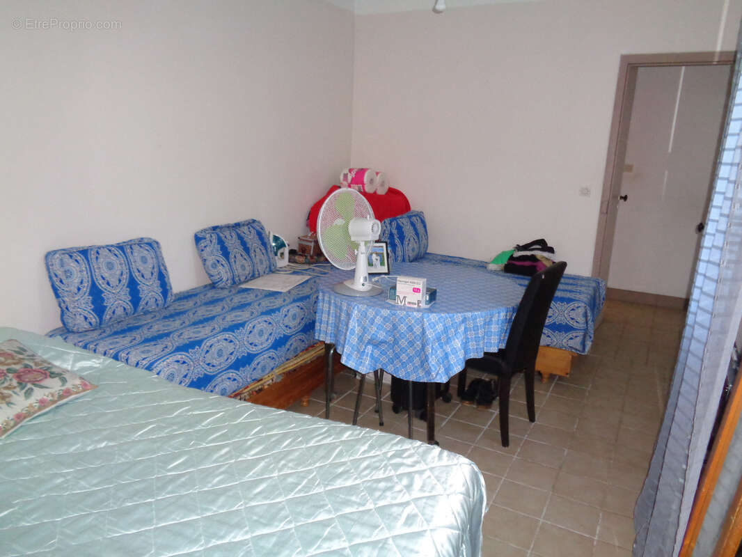 *TERRAIN 400 M2  pour faire deux immeubles 1600 m2 minimum. - photo 9
