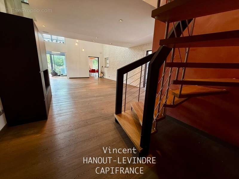 Maison à vendre 9 pièces BAZOGES EN PAILLERS (85) - photo 38
