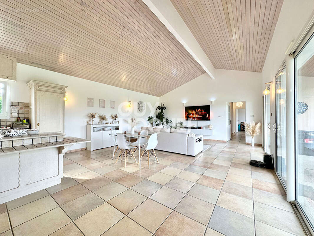 Maison à HAGETMAU
